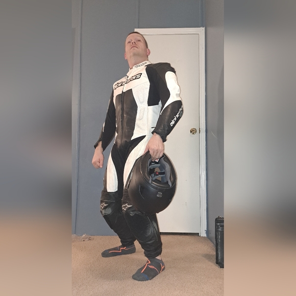 Meet the Posher - Picture 10 of 16